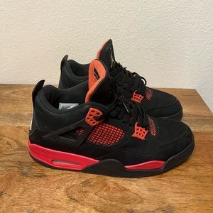 Air Jordan 4 Retro 'Red Thunder'’